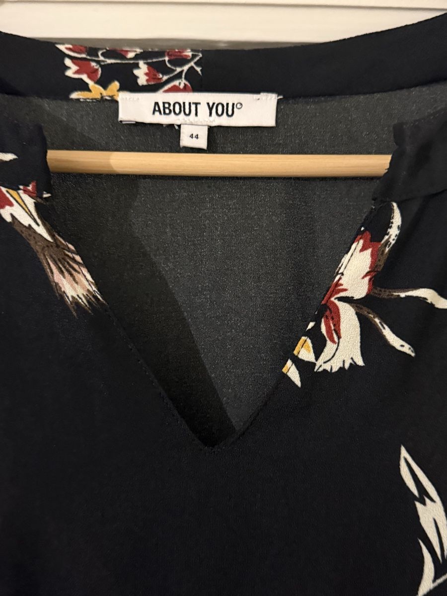 Vestiti: Schwarzes Kleid mit Vogelmuster, Grösse 44, About You – Nuovo (secondo la descrizione) da Basel venduto da zukk_ 2