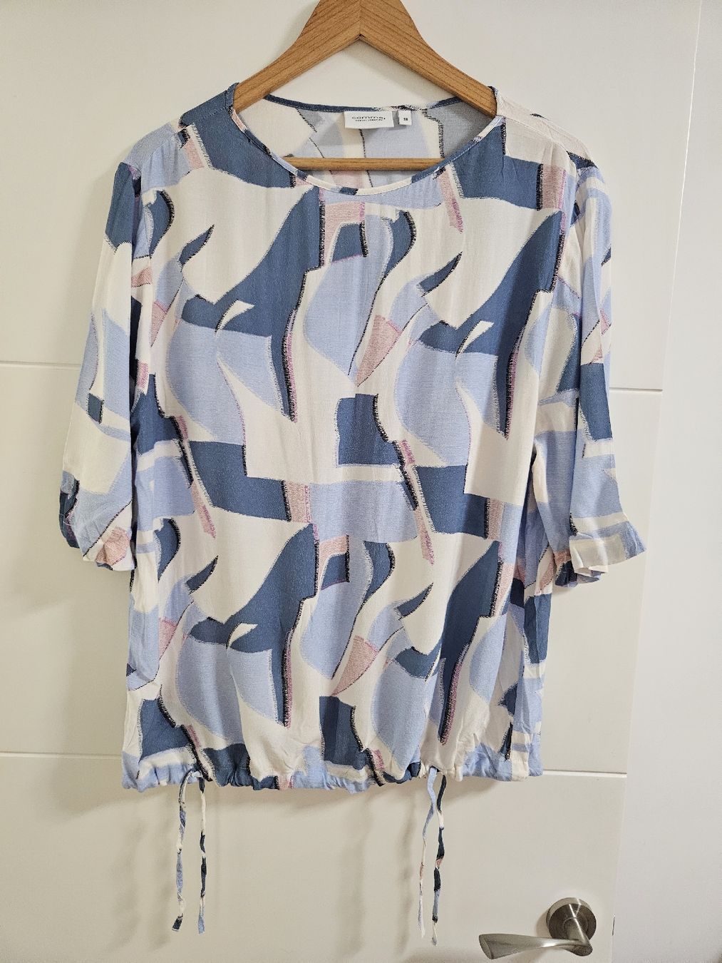 Comma Blusen: Comma' Bluse – Neu (gemäss Beschreibung) aus Hochdorf von Berry005