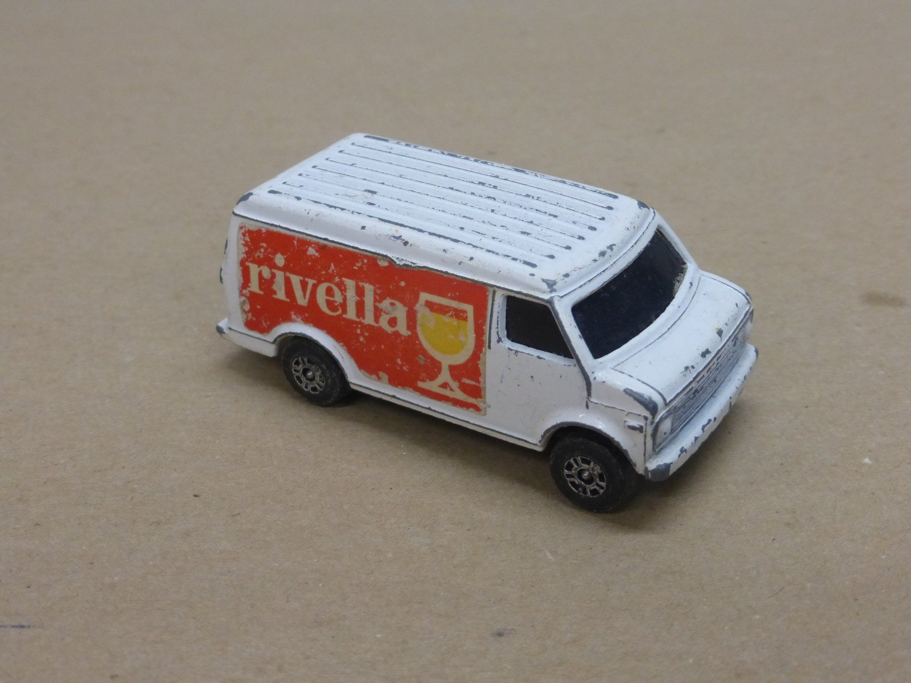 Corgi Toys Modellini d'auto: Corgi Juniors US Van Rivella weiss – Usato da Gempen venduto da Smokie72 1