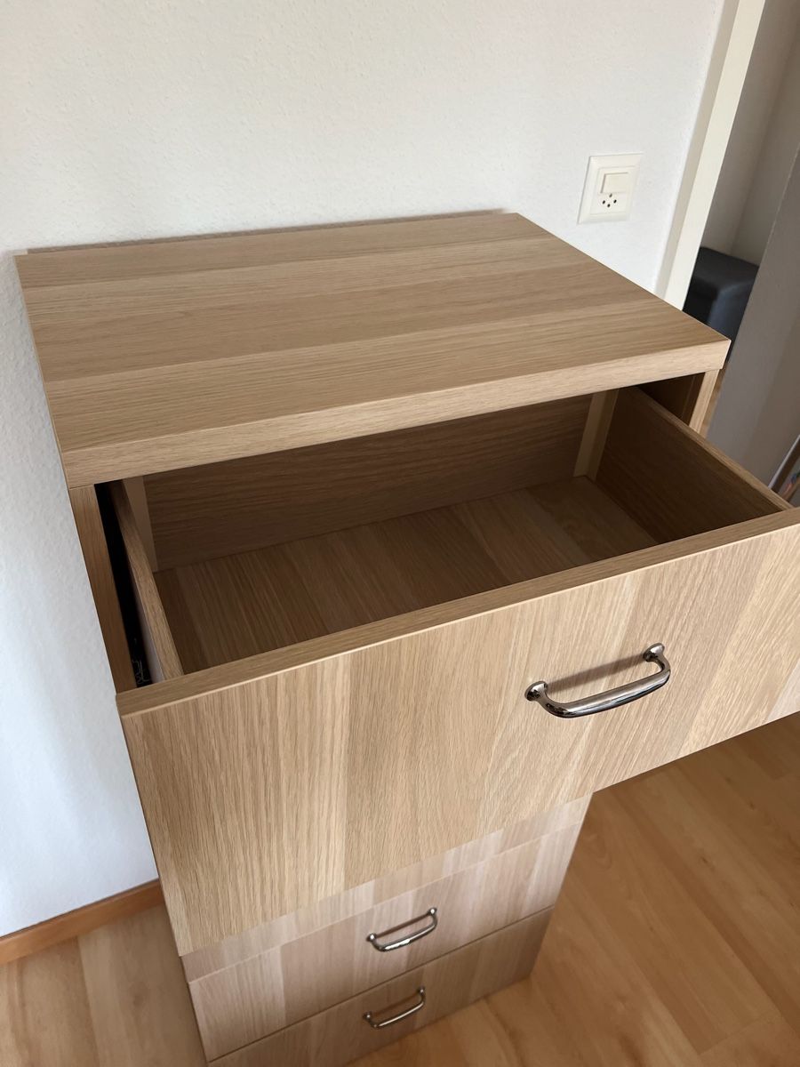 Ikea Cassettiere: Kommode Eiche Nachbildung 5 Schubladen guter Zustand – Usato da Zürich venduto da T4dd4eus 2