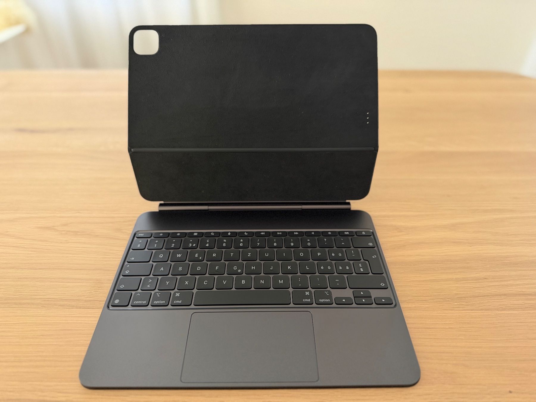 Apple Tastaturen: Apple iPad Pro Magic Keyboard 13“ M4 und M5 – Neu (gemäss Beschreibung) aus Schneisingen von minokos 2