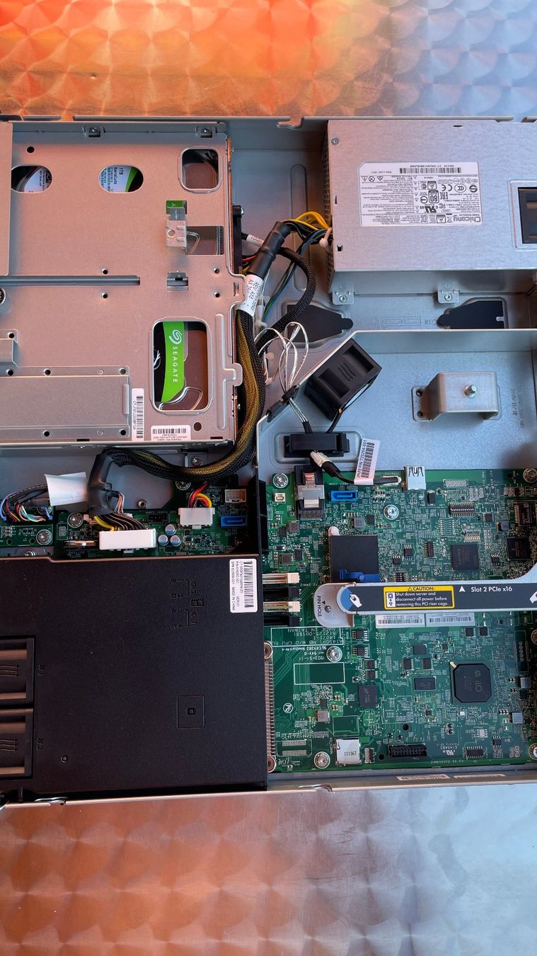 Hewlett Packard Server: HP ProLiant DL20 Gen9 Server - NEU! - Intern Server 3 – Nuovo (secondo la descrizione) da Glattfelden venduto da cybermaxx 5