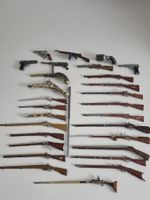 Miniatur Gewehre / Waffen Sammlung - Metall - Antik
