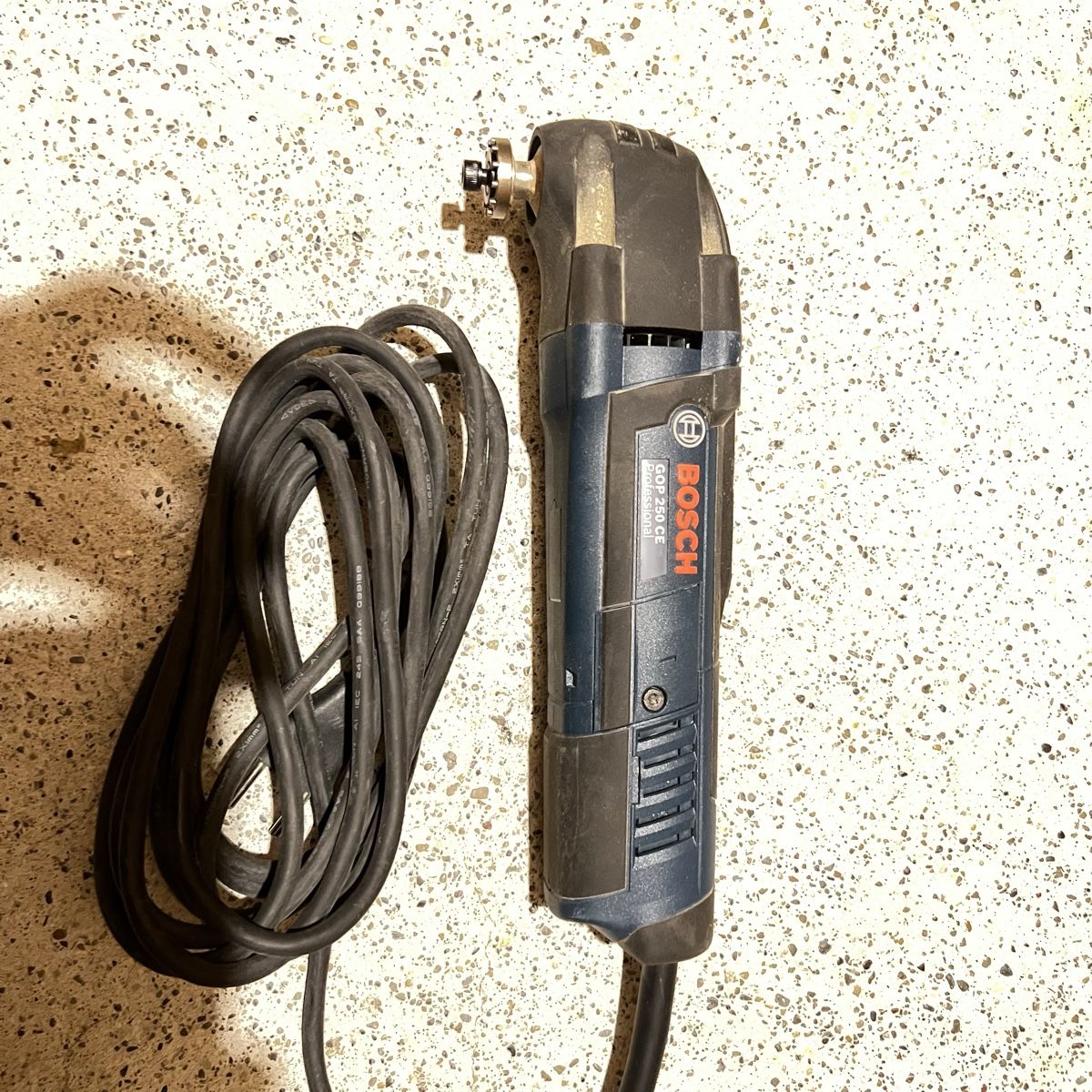 Bosch Tous les outils: BOSCH GOP 250 CE Professional  – D'occasion à Winterthur par Fredy972