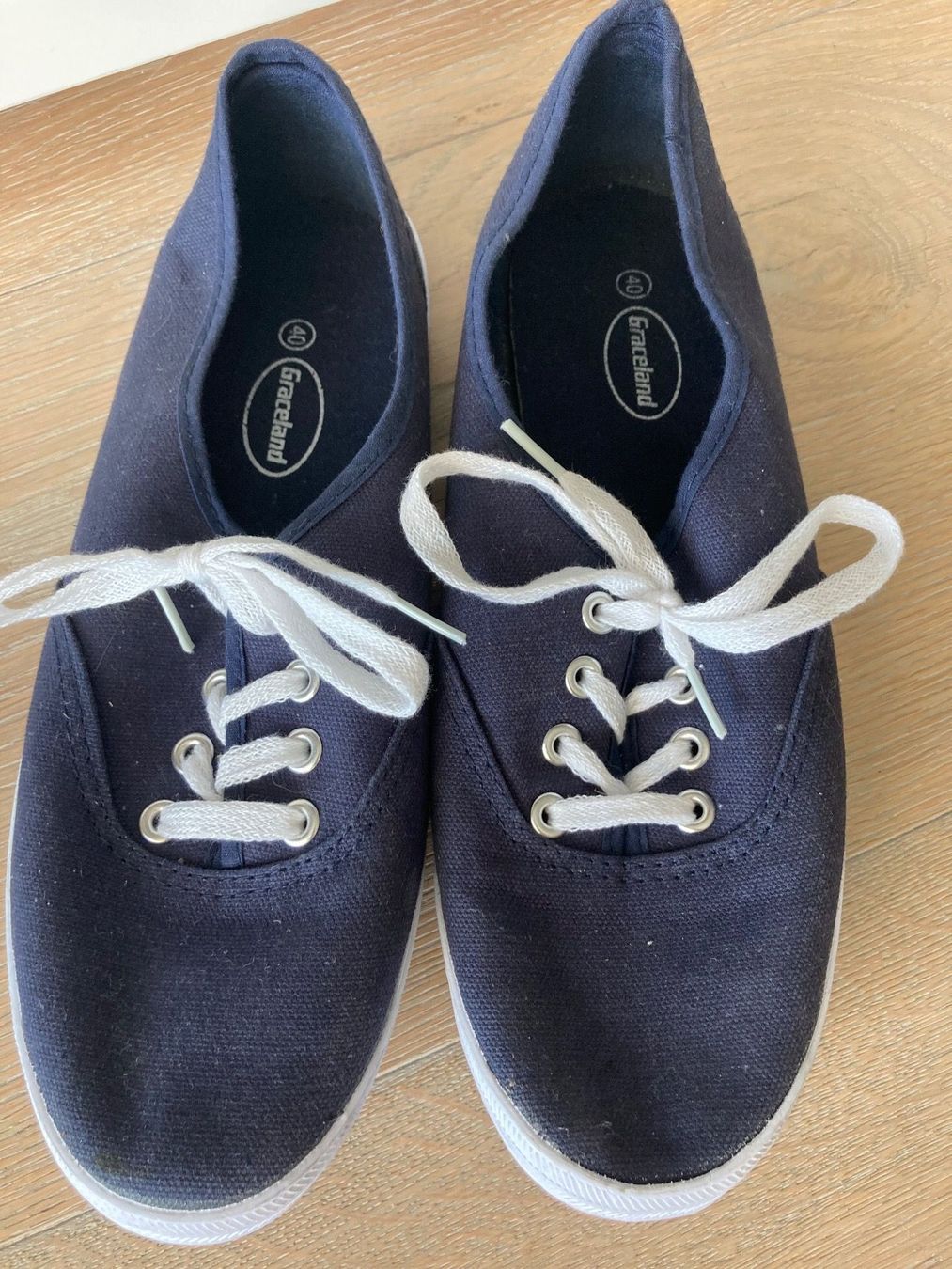 Graceland Scarpe da donna: Neuwertige Turnschuhe/Sneaker Gr. 40 – Nuovo (secondo la descrizione) da Meilen venduto da Golfer04 2