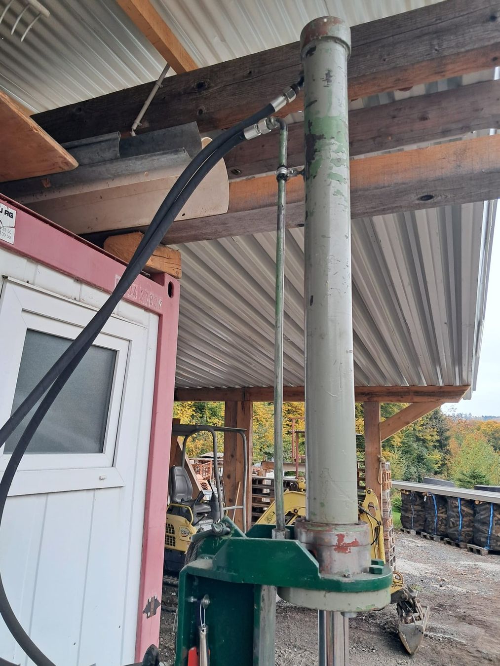 Tutte le macchine: Holzspaltmaschine – Usato da La Roche FR venduto da silvie59 1