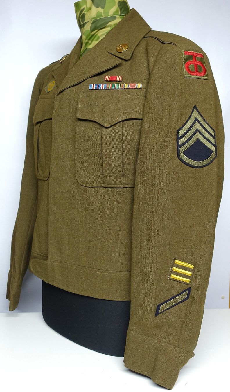Uniformi: US Army Uniform Ike Jacket  2.Weltkrieg  90th / 94th Inf Div – Usato da Kappelen venduto da Marmoe