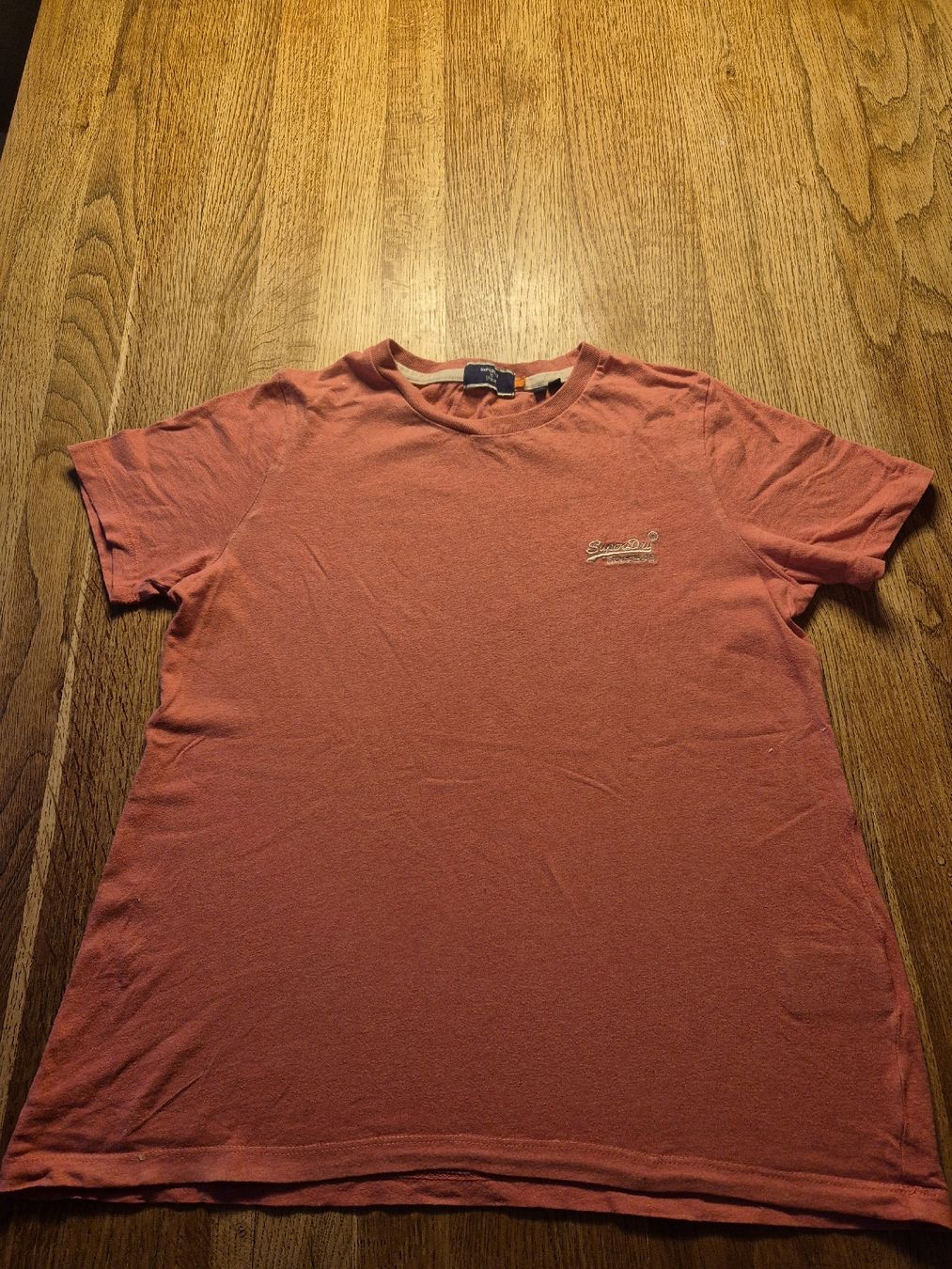 Superdry T-shirt: SuperDry TShirt Gr.36 – Usato da Valens venduto da Limaj