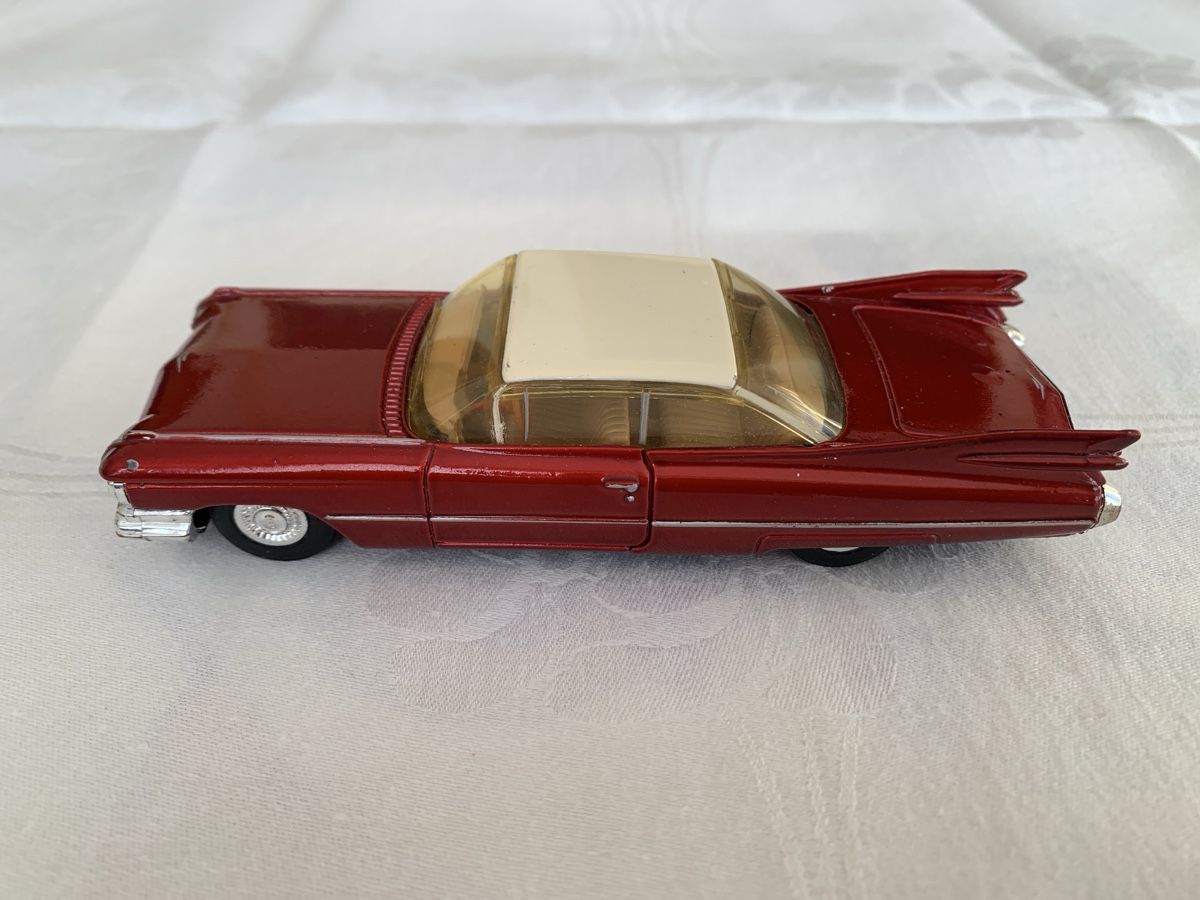 Cadillac Modellini d'auto: Dinky - Cadillac Coupé Deville - 1/43 – Usato da Posieux venduto da pha_tnd9