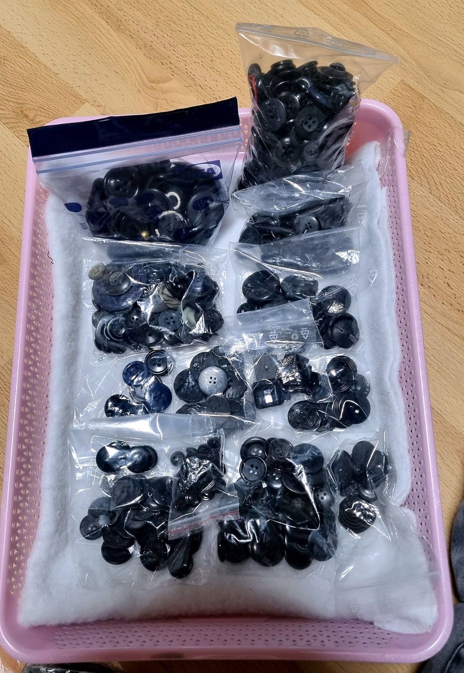 Bottoni: Lot Knöpfe schwarz gemischt unsortiert – Usato da Effretikon venduto da lenalisa63 1