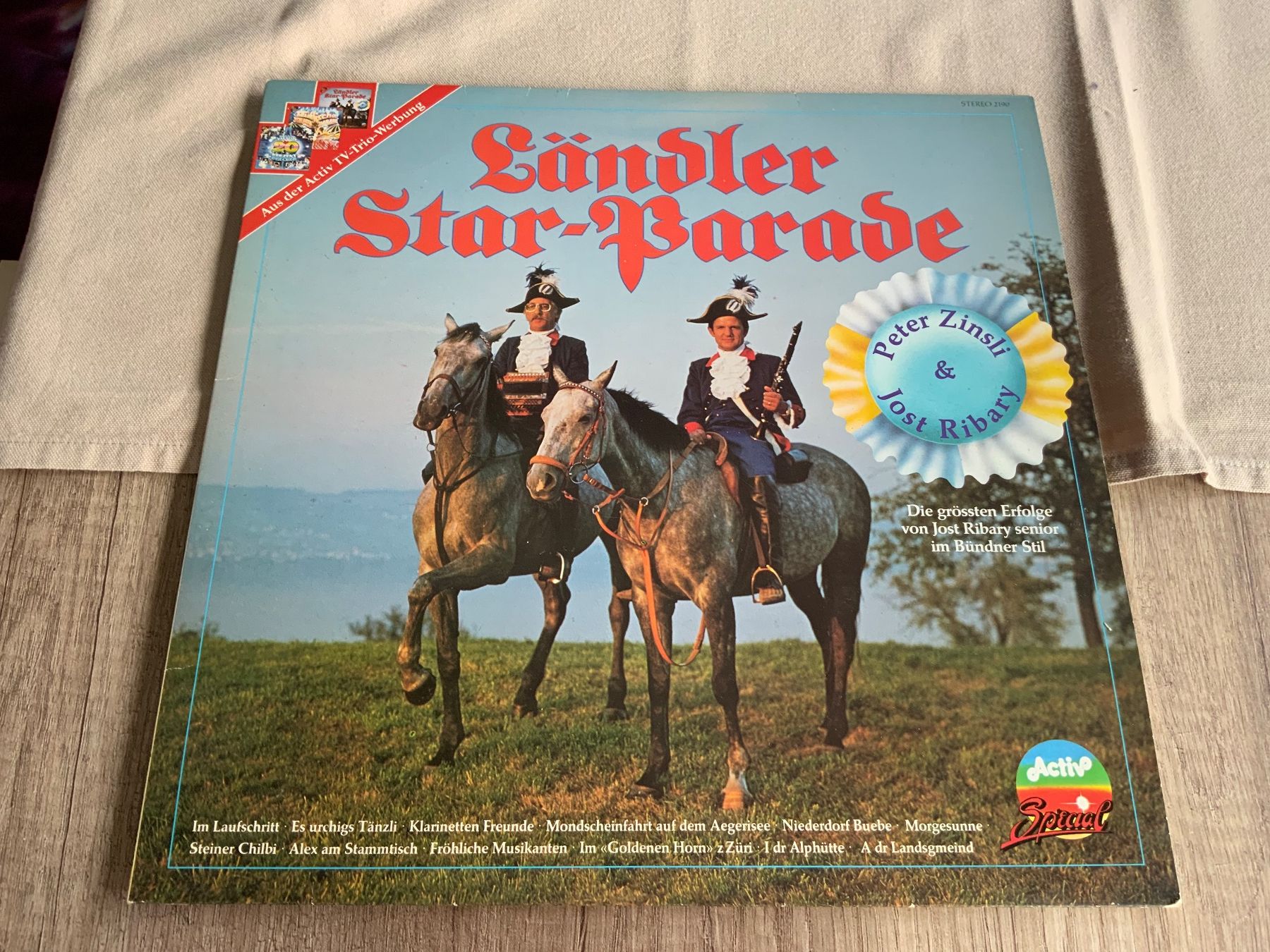 Dischi in vinile: Schallplatte Ländler Star Parade 1978 – Usato da Schübelbach venduto da Hecht11.