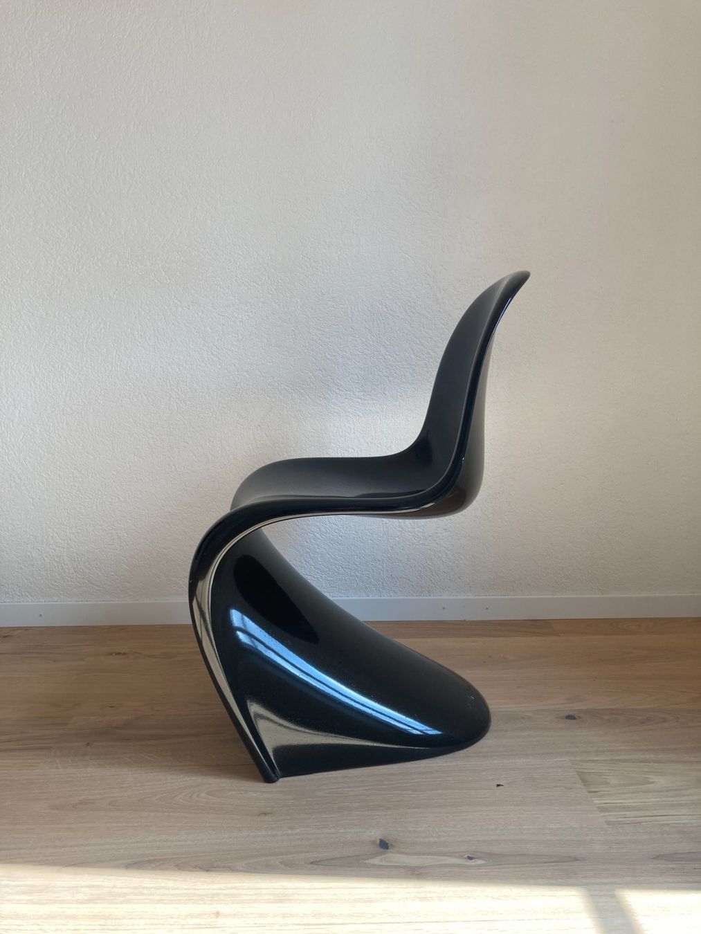Vitra Sedie: Original Vitra Panton Chair Classic, – Usato da Bern venduto da yeadea