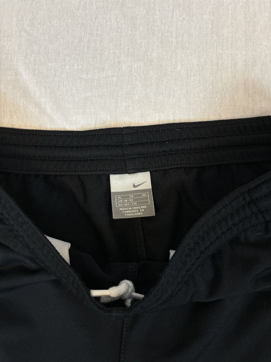 Nike Pantaloni: Nike Trainerhose – Nuovo (secondo la descrizione) da Lindau venduto da KT_Vintage 6