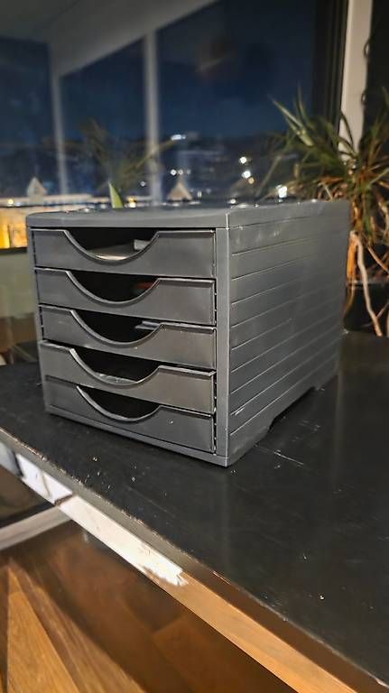 Sistemi di archiviazione: Schubladenbox mit 5 Fächern – Usato da Zürich venduto da Tornadorey