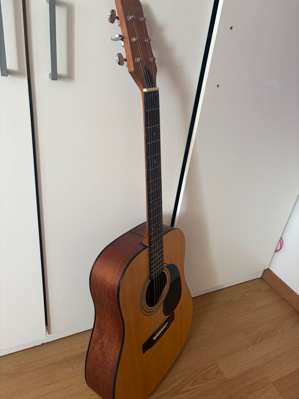 Musikinstrumente: Guitare Samick avec accessoires – Neu (gemäss Beschreibung) aus Biel/Bienne von ami_dr9y 1