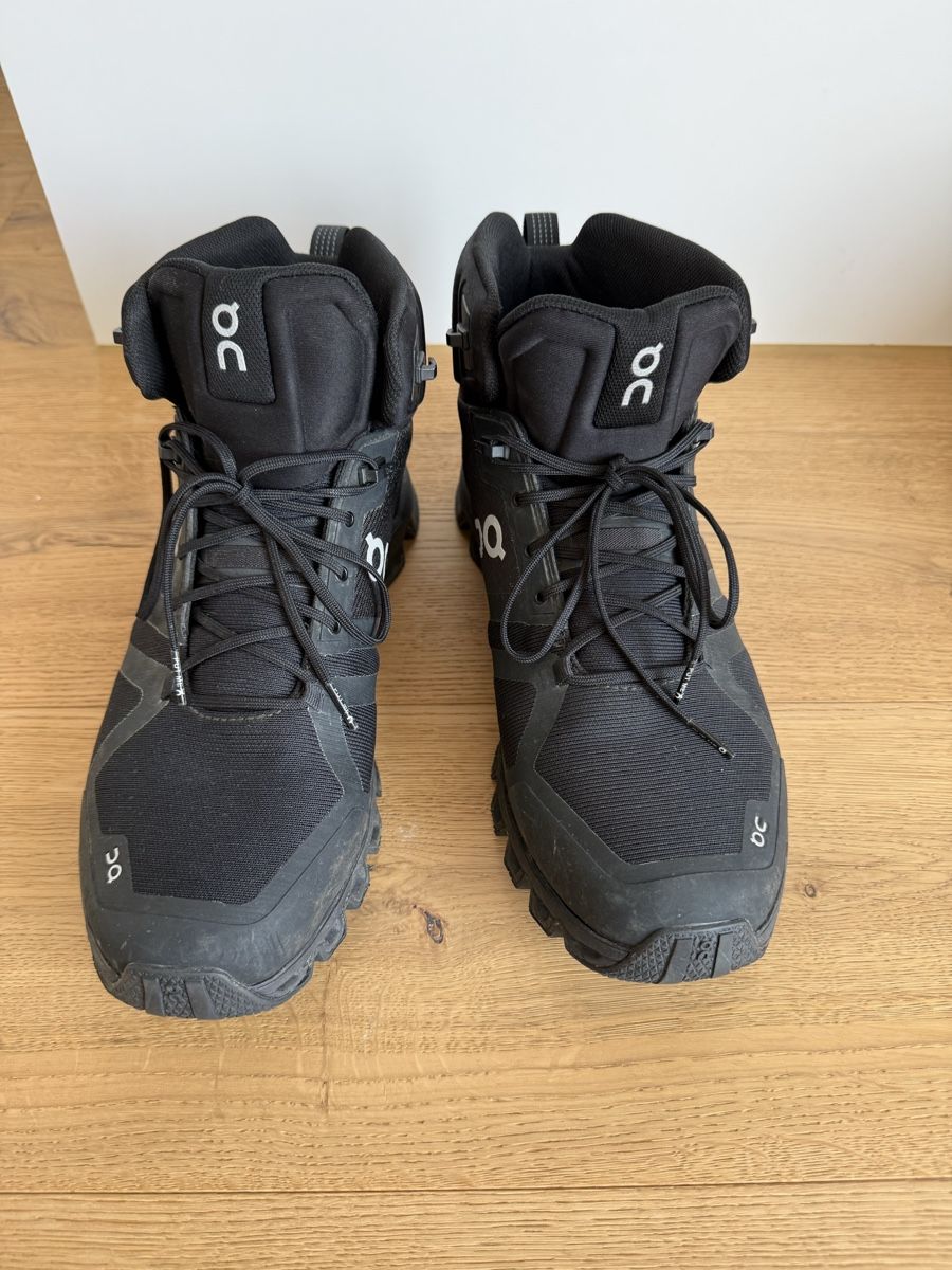 On Herrenschuhe: ON Cloudrock Waterproof Wanderschuhe Herren Grösse 46 schwar – Neu (gemäss Beschreibung) aus Weggis von Moitie-Moitie