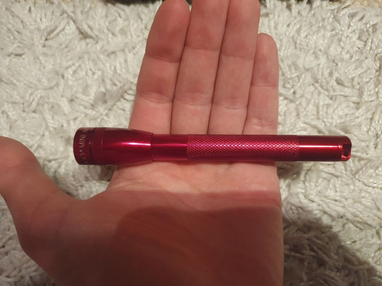 Lampade: Ancienne mini maglite rouge – Usato da Bernex venduto da Mardone 5
