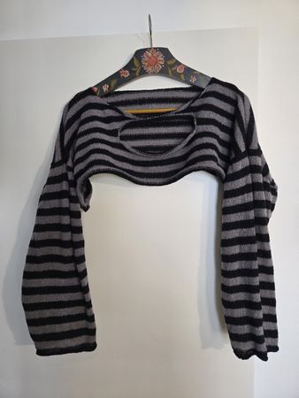 Trendiger, gestreifter Bolero – ideal für den Herbst!