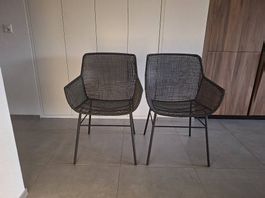 2 chaises noires Johann Jakob Aurora