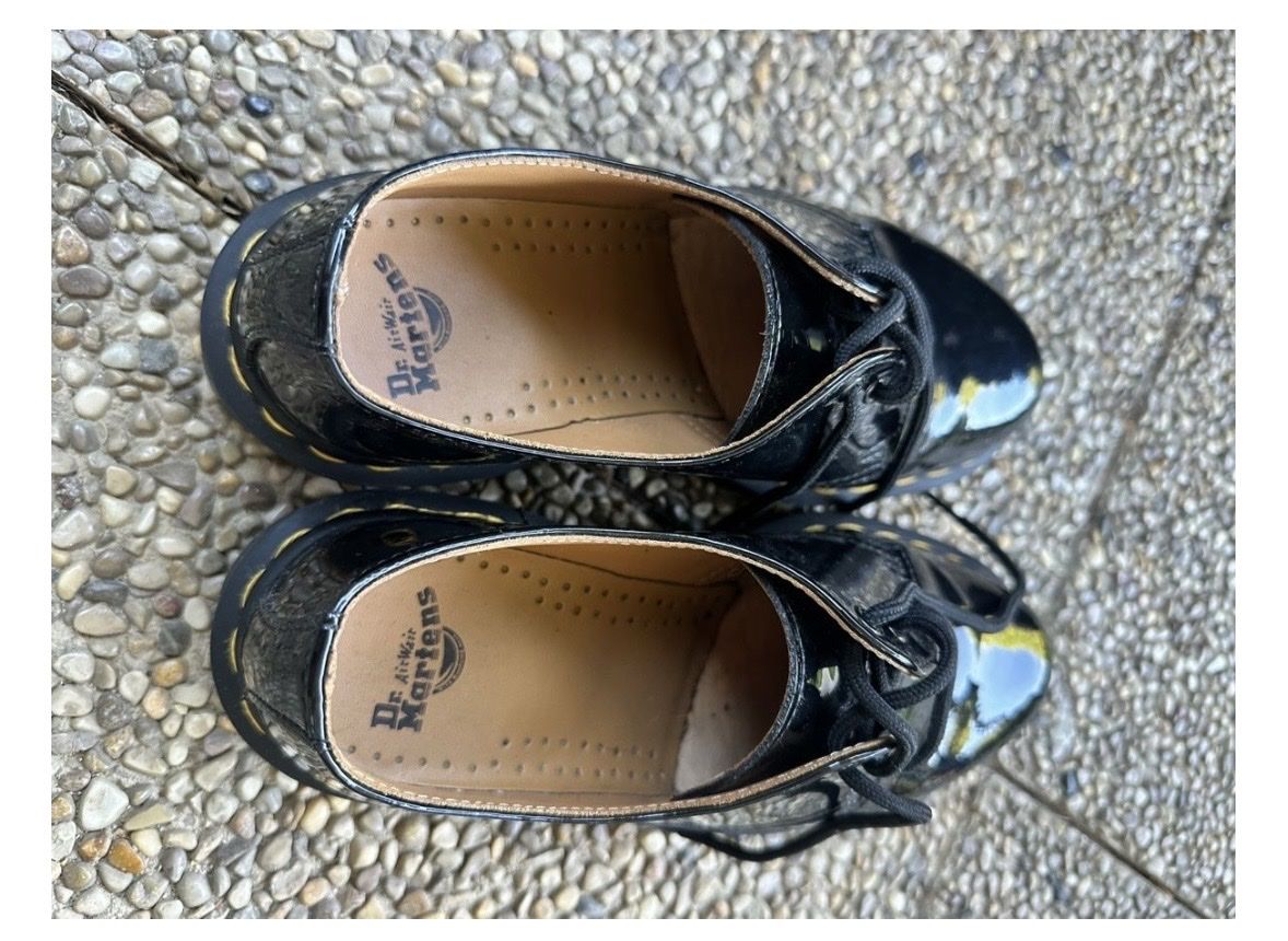 Dr. Martens Scarpe da uomo: Doc Martens taille 38 modèle 1461 – Usato da Plan-les-Ouates venduto da aur_z5pj 2