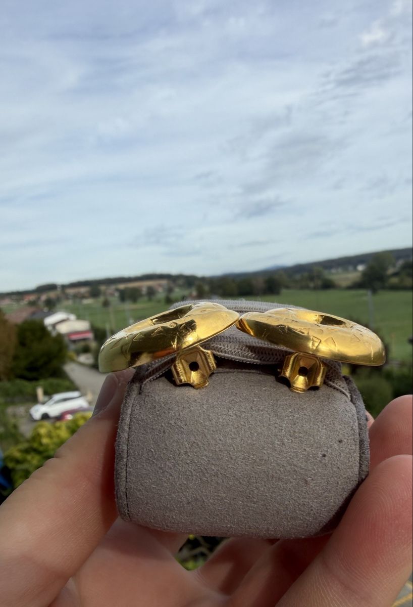 Celine Orecchini pendenti & Orecchini a lobo: Clips vintage Céline – Usato da Cressier FR venduto da Kvito4ka 4