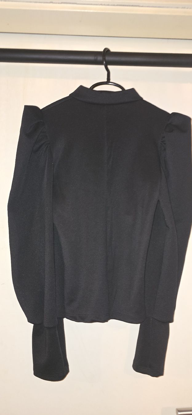 Camicette: Blouse noire taille unique état neuf – Nuovo (secondo la descrizione) da Meyrin venduto da lul_6y9f 2