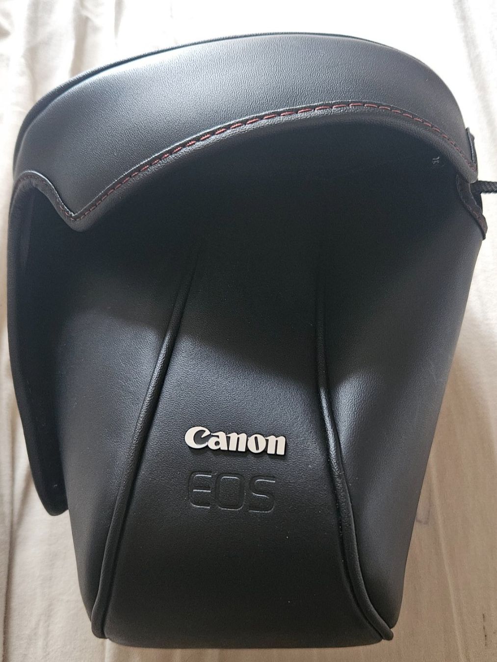 Canon Borse: Schwarze Kameratasche Canon EOS Leder – Usato da Bern venduto da j-o