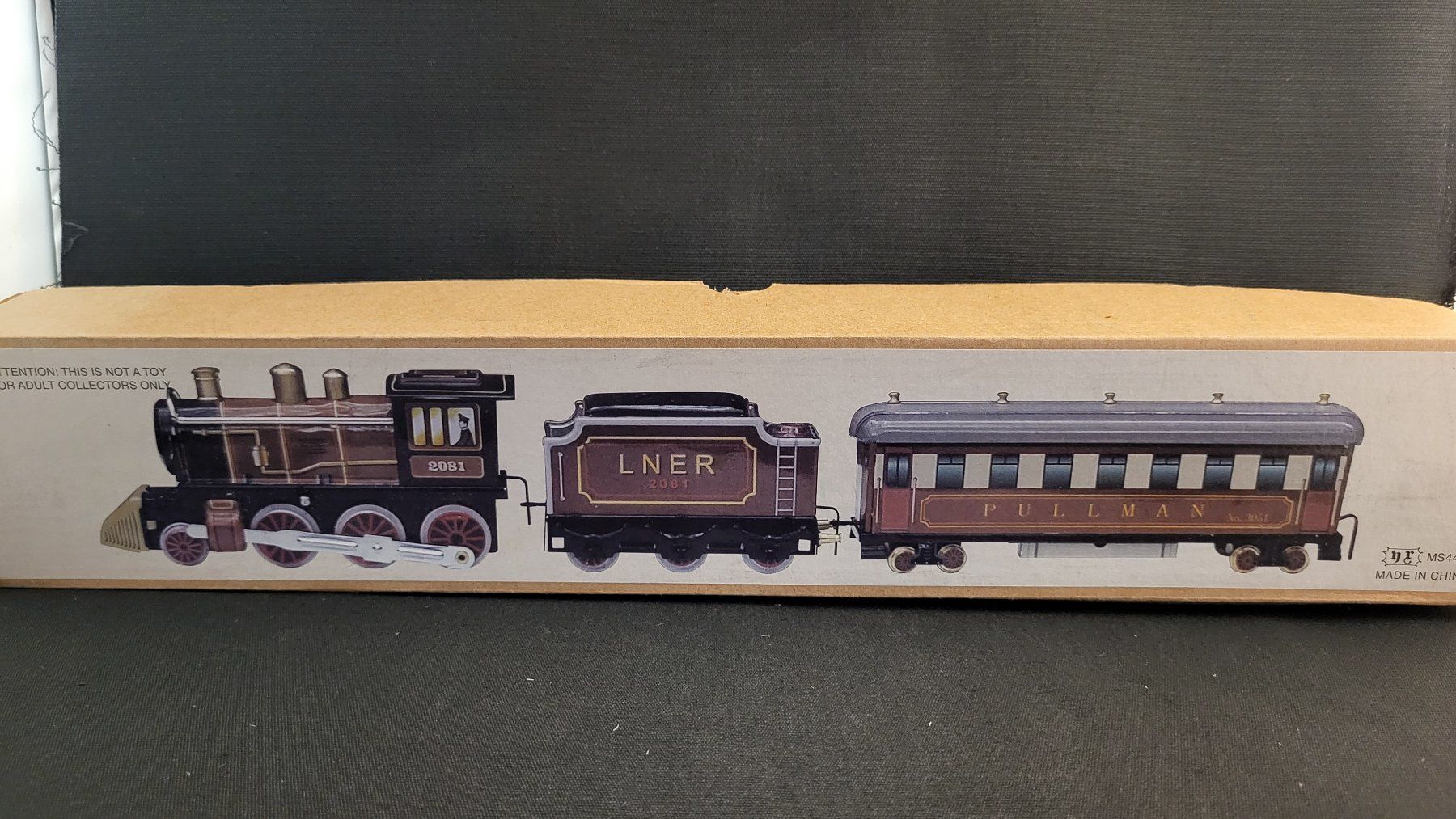 Spielzeuge: Blech-Eisenbahn LNER 2081 PULLMAN mit Schlüssel-Aufzug – Neu und originalverpackt aus Basel von spinne02 7