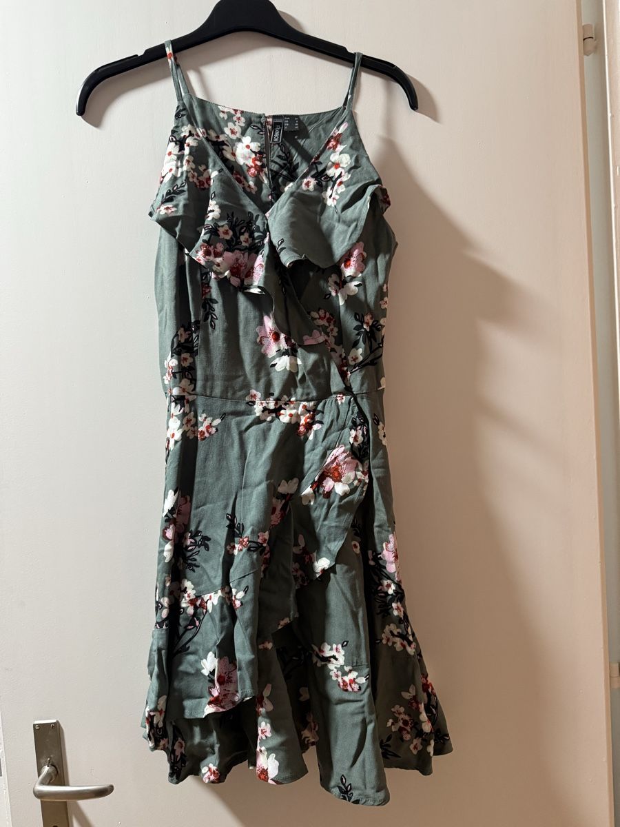 Robes: Kleid Rainbow  – D'occasion à visp par Kmemo1
