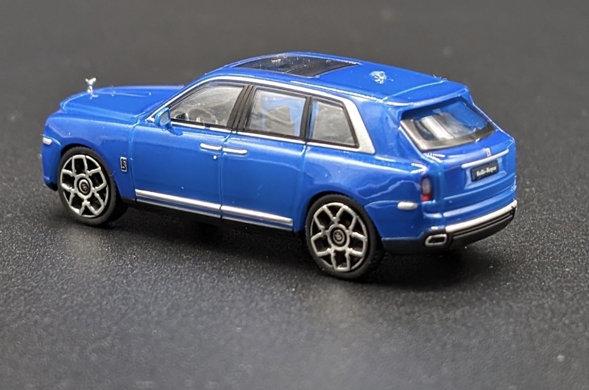 Rolls Royce Modellini d'auto: Micro City 87 Rolls Royce Cullinan blau – Nuovo e nell'imballaggio originale da Thun venduto da pat710 1