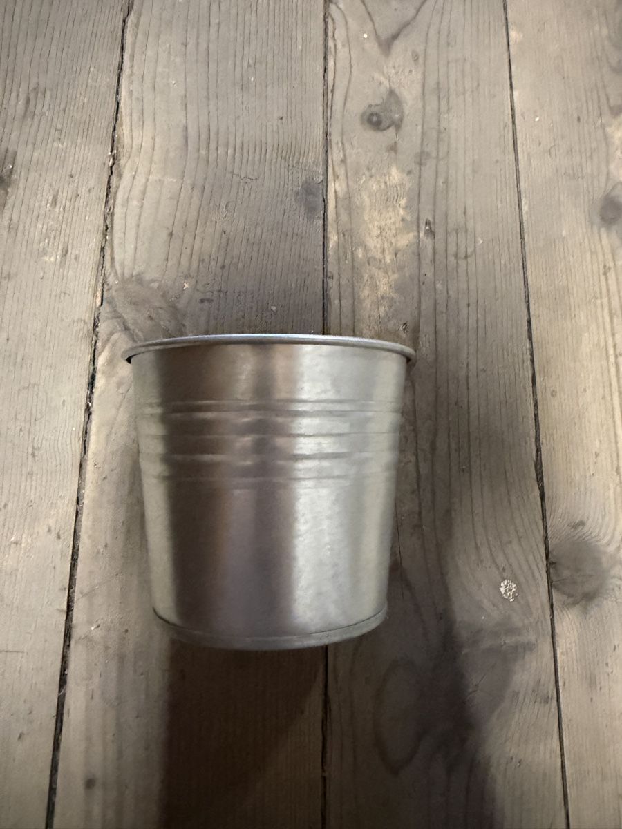 Ikea Blumentöpfe: Blumentopf Metall, Durchmesser 10.5 cm – Gebraucht aus Zürich von Nadgb1303 2