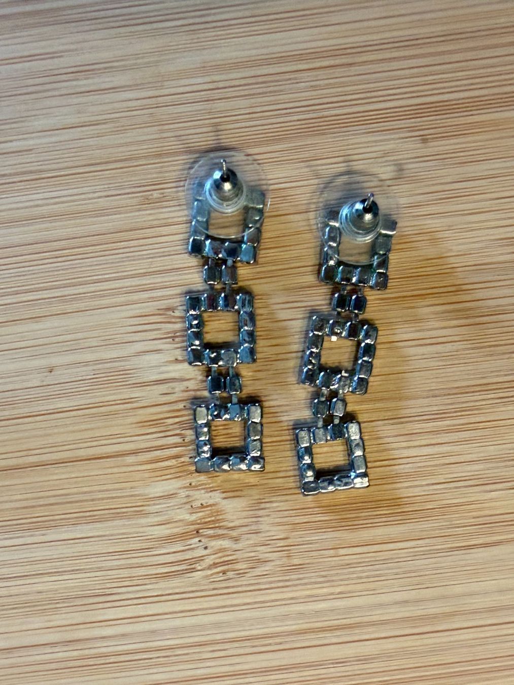 Ohrringe & -stecker: Modeschmuck - Ohrringe Silberfarben mit Steinchen – Gebraucht aus Basel von zukk_ 1