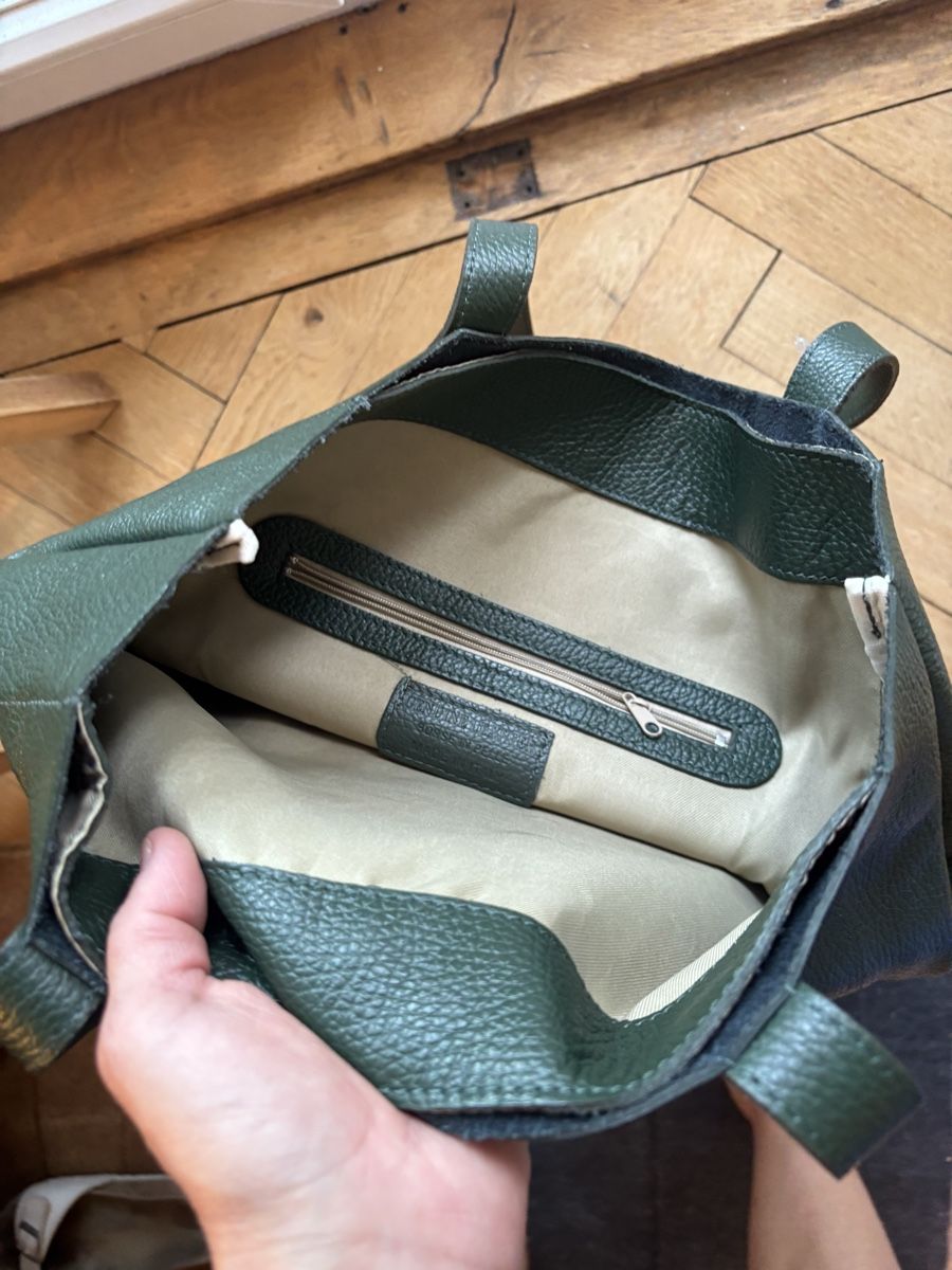 Borse da donna: Sac en cuir  – Nuovo (secondo la descrizione) da Neuchâtel venduto da mal_9tg9 1
