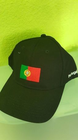 8 Stk  Cap / Portugal   NEU