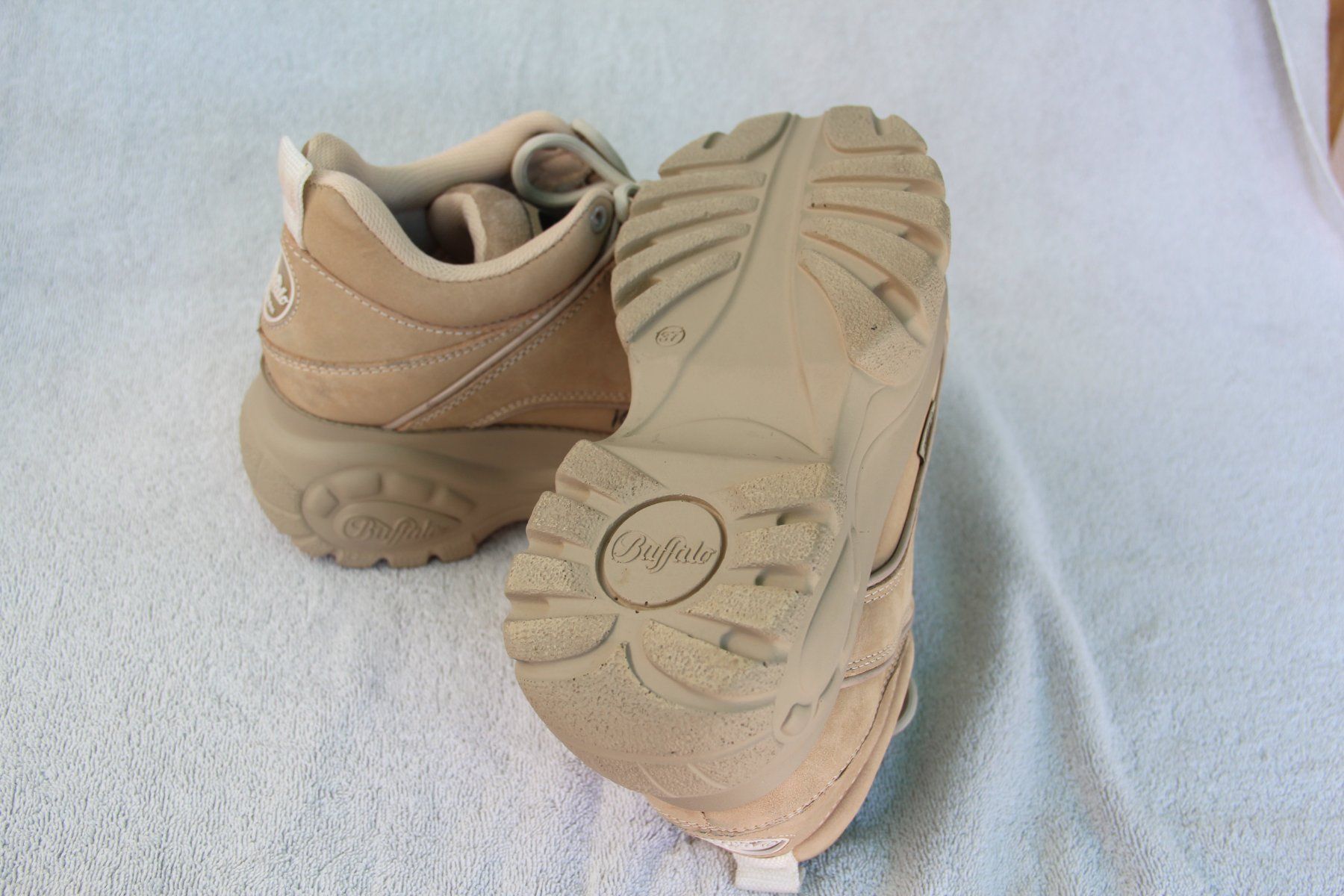 Scarpe da donna: Buffalo Sneaker low – Nuovo (secondo la descrizione) da Ostermundigen venduto da blu_bsc6 2