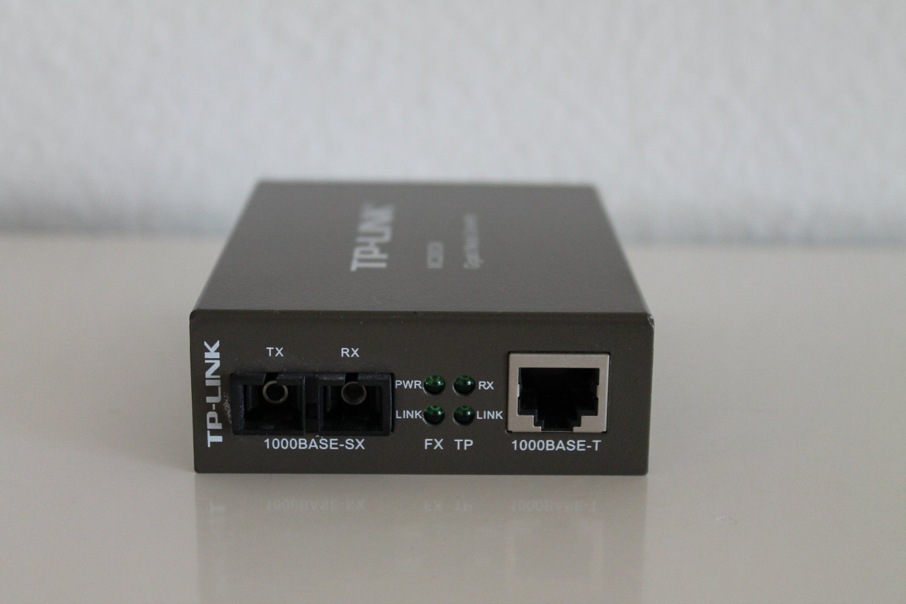 TP-Link Convertitori: TPLINK MC200CM Konverter – Usato da Basel venduto da David25 1