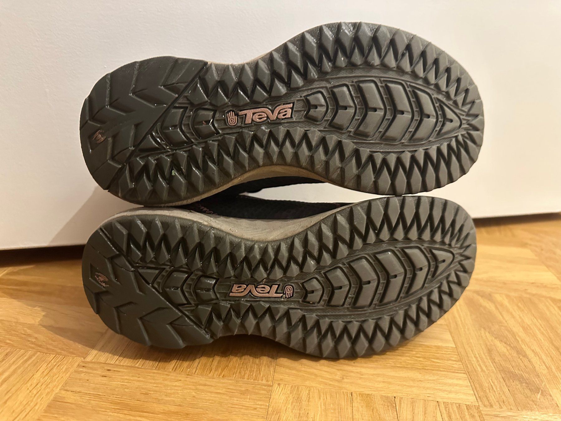 Teva Scarpe per ragazze: Teva Trekkingschuhe Wanderschuhe Gr. 37 – Usato da Winterthur venduto da nelead 2