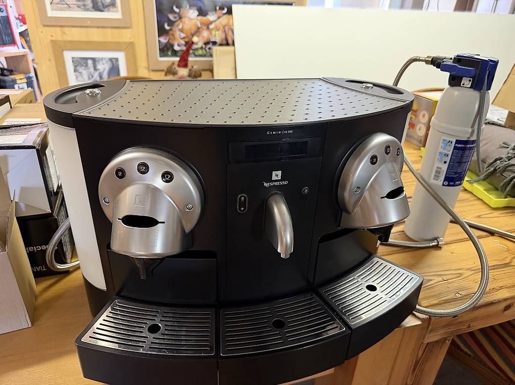 Kaffeemaschinen & Espressomaschinen: Nesspresso Professional CS209 – Gebraucht aus Kaltbrunn von DiewildenKerle01 1