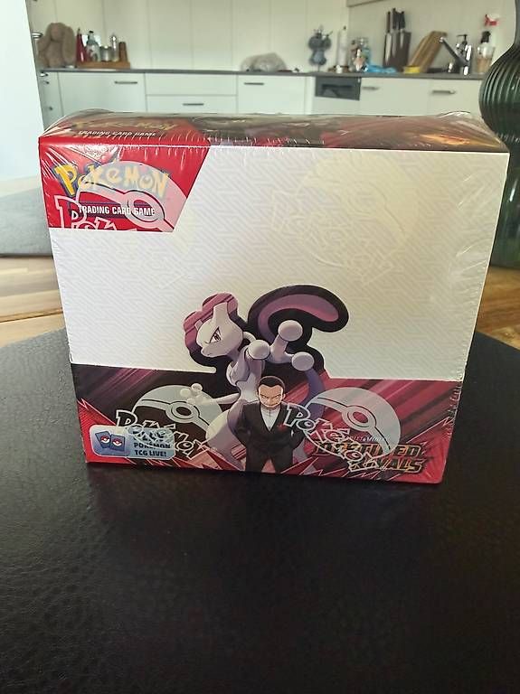 Carte collezionabili: Destined Rivals booster display – Usato da Fischbach-Göslikon venduto da Jan_Bartu