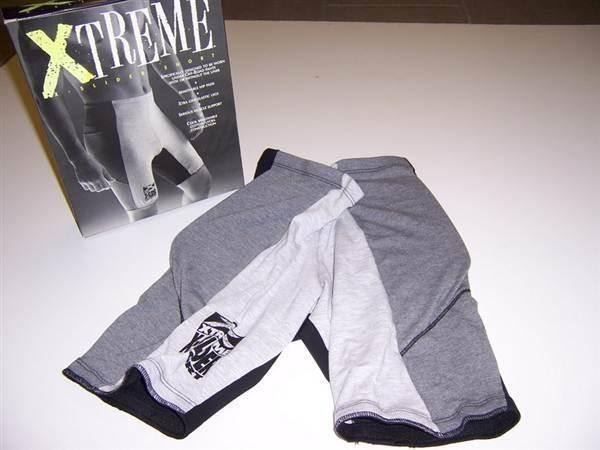 Pantaloni: Xtreme Slider Shorts Gr. S – Nuovo (secondo la descrizione) da Kölliken venduto da motoleu
