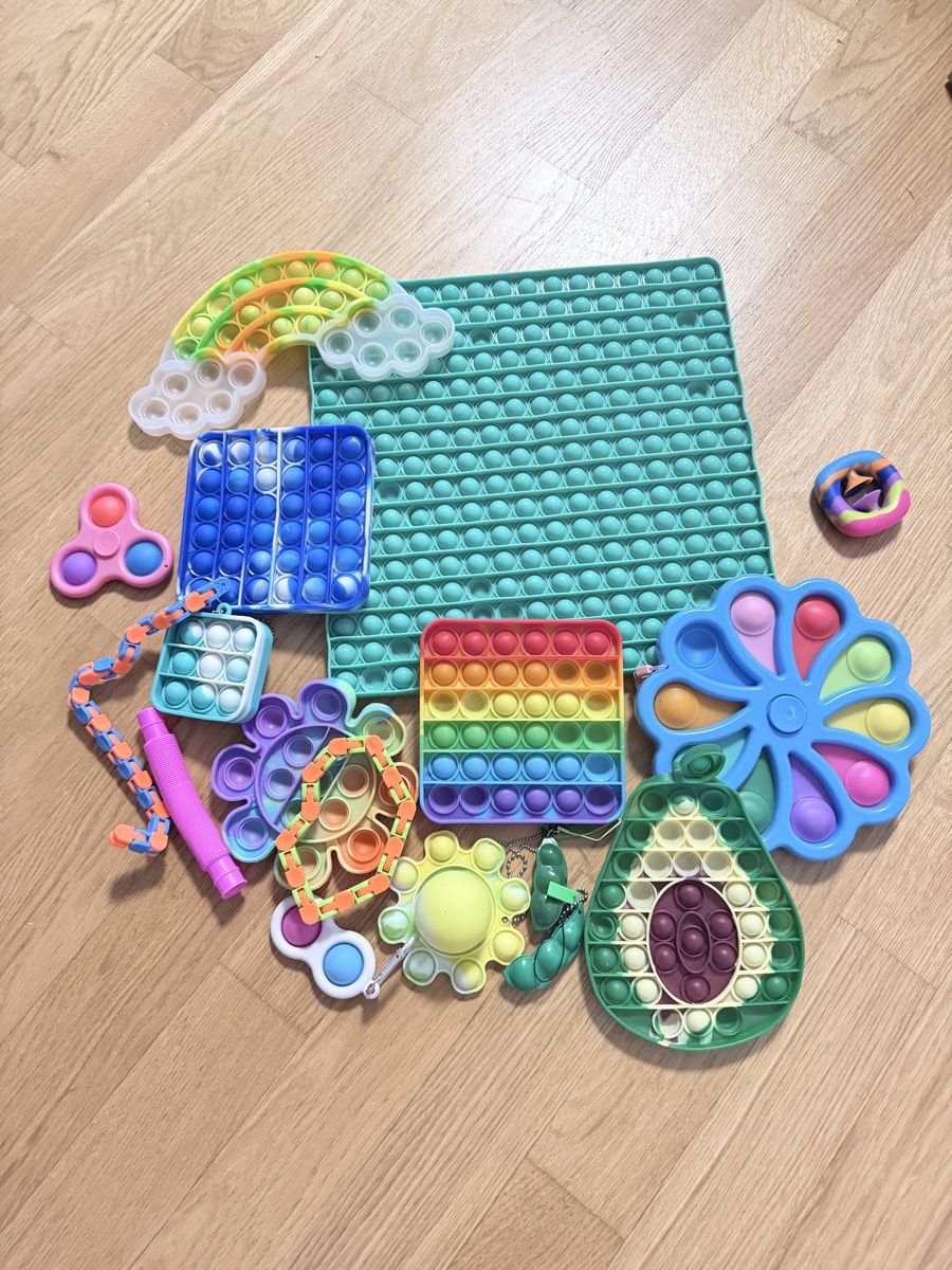 Jouets: Fidget Toys – Neuf (Voir description) à Kilchberg ZH par Arman16