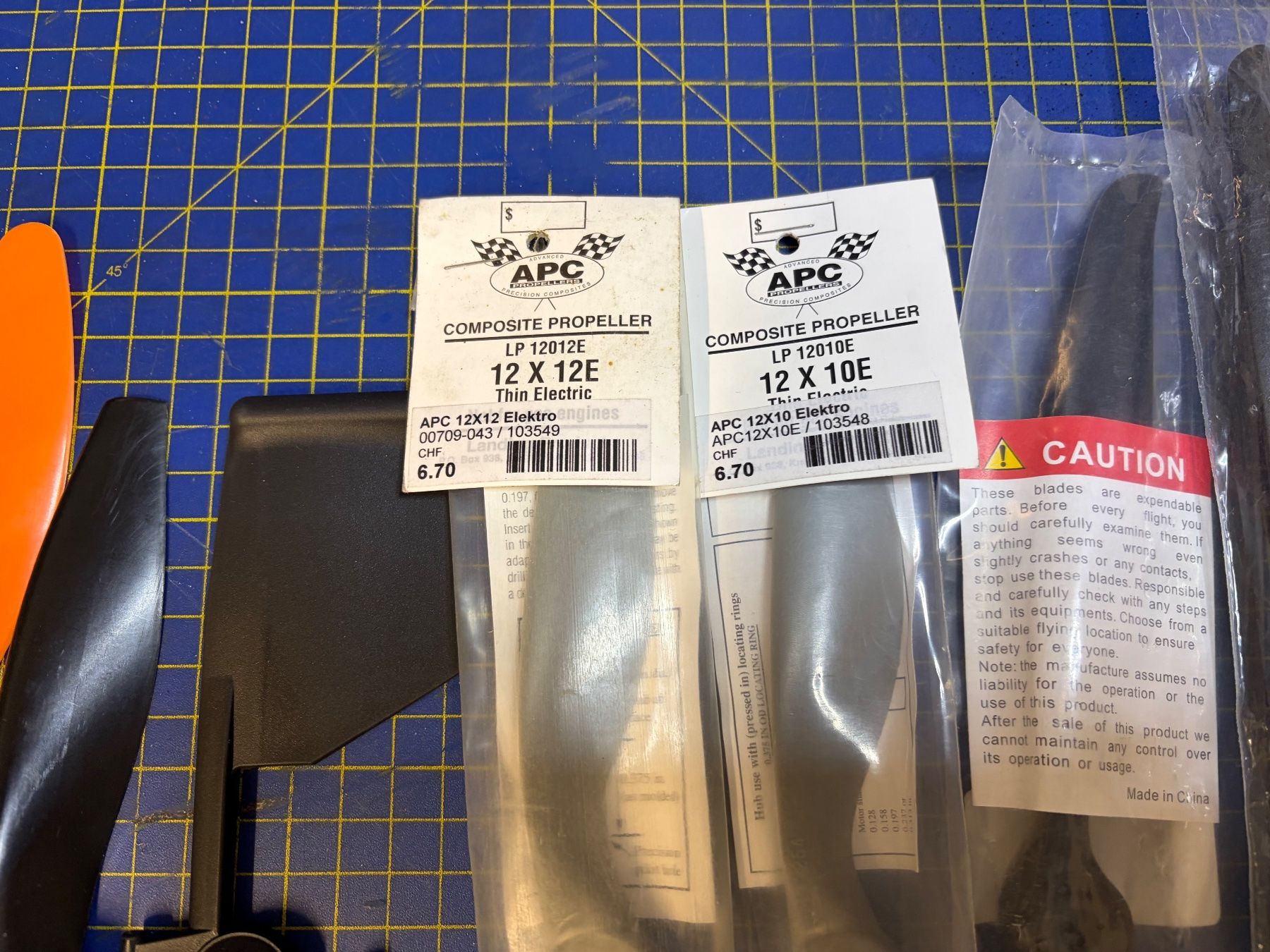 Modellismo RC: Modellflugzeug Propeller div. – Usato da Glattbrugg venduto da Olio7 3