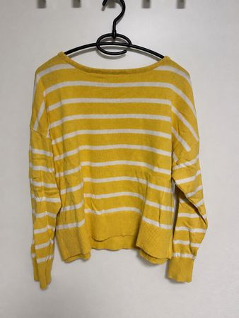 Stripped yellow jumper, Size M