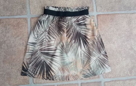 H&M Mini Rock mit Palmen Muster XS wie NEU