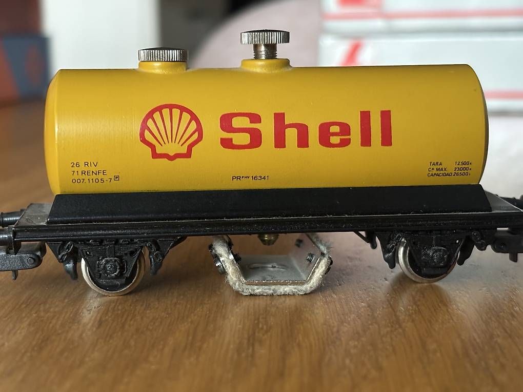 Märklin Modelleisenbahnen: Wagon nettoyeur Shell – Gebraucht aus Orbe von car_8grw 4