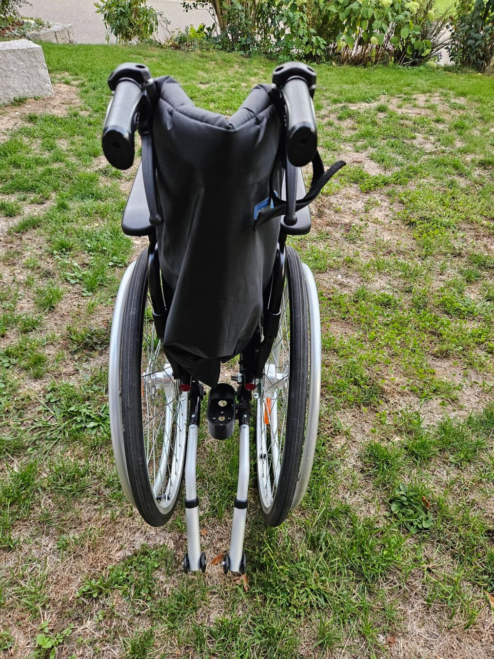 Rollstühle: Rollstuhl klappbar invacare – Gebraucht aus Illnau von hei_xfr5 5