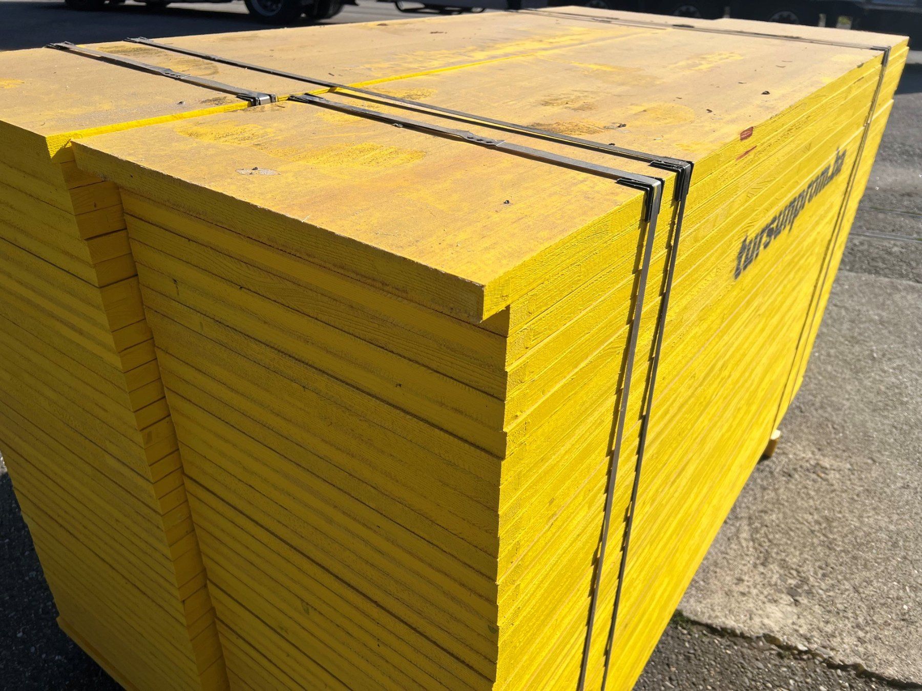 Holzartikel: Schalungstafeln 27mm,2000mm – Neu und originalverpackt aus Zofingen von EUROmodul