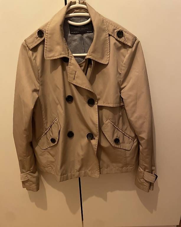 Vestes: Trench court  – D'occasion à Fribourg par lma_kc6k
