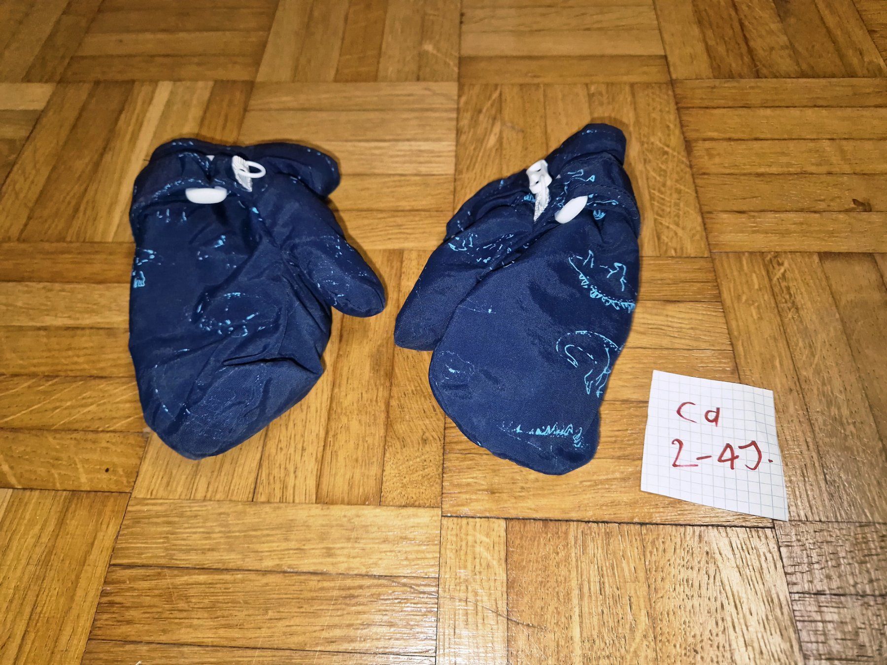 Guanti: Handschuhe 2-4 Jahre – Usato da Stüsslingen venduto da white_angel86