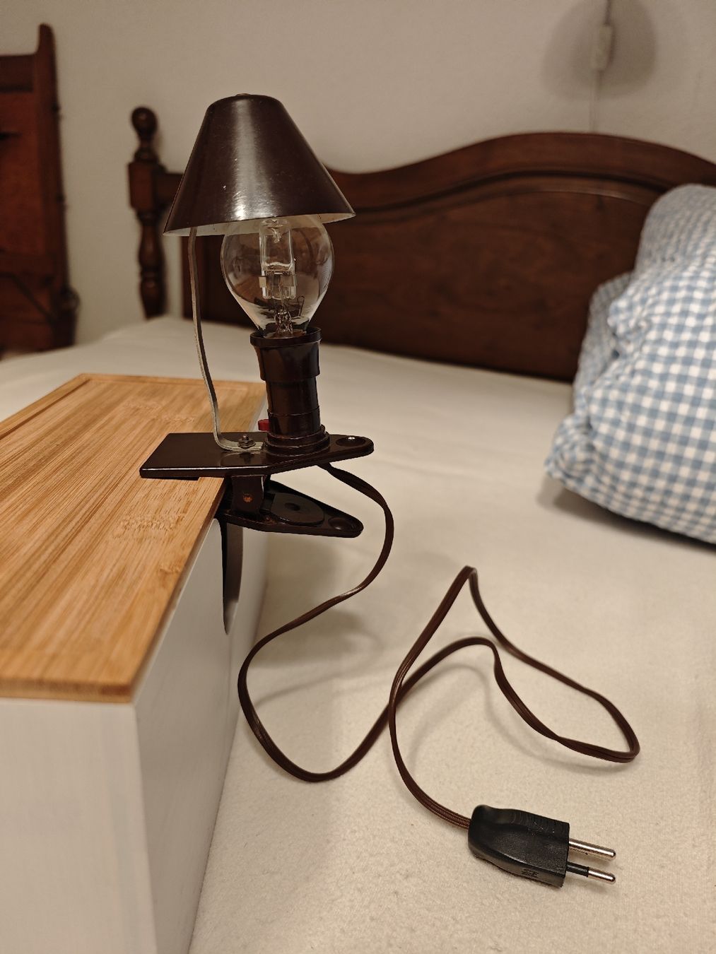 Lampade: Kleine nostalgische Bakelit Klemmlampe – Usato da Hallau venduto da simista 1